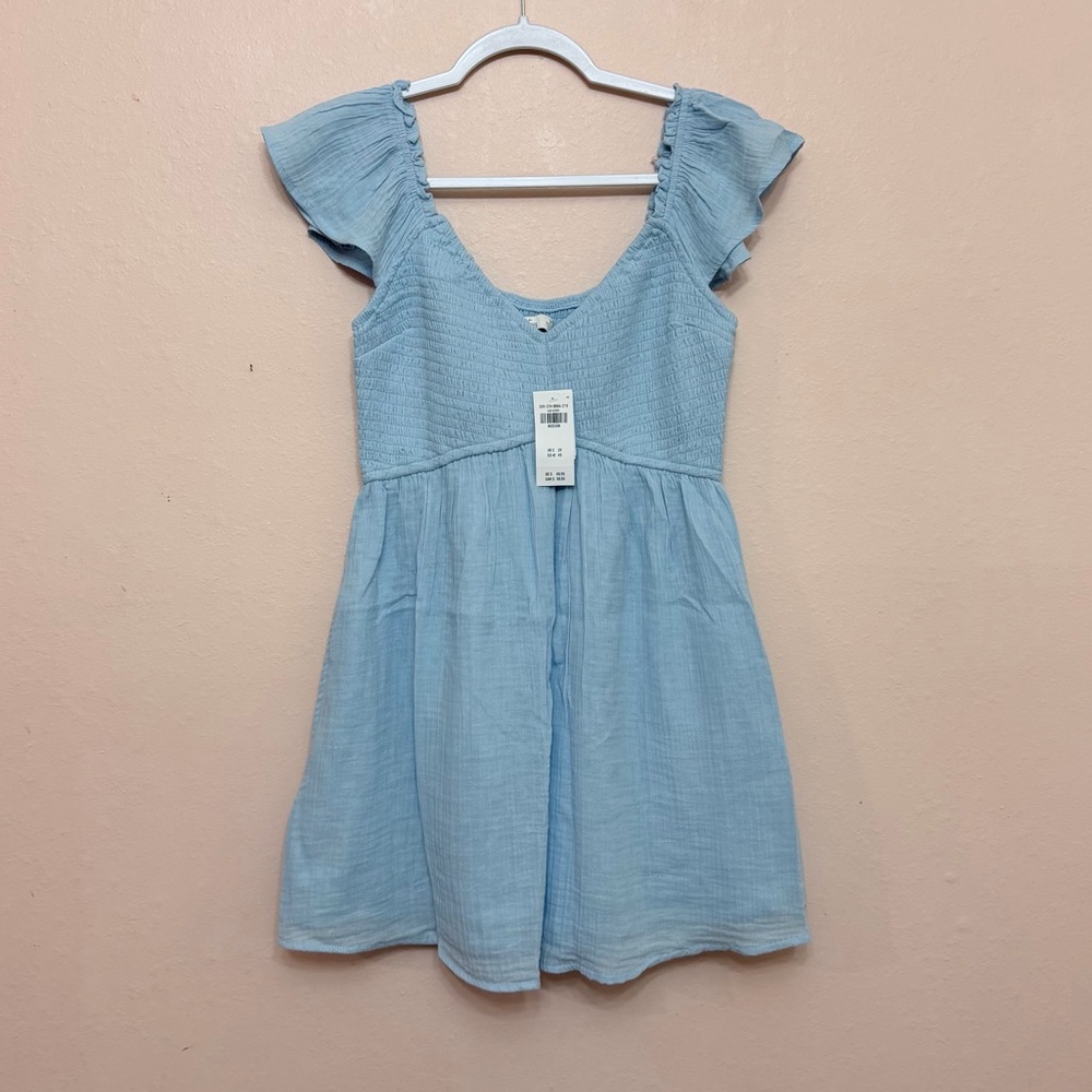 HOLLISTER Flutter Sleeve Smocked Skort Dress - Picture 3 of 6